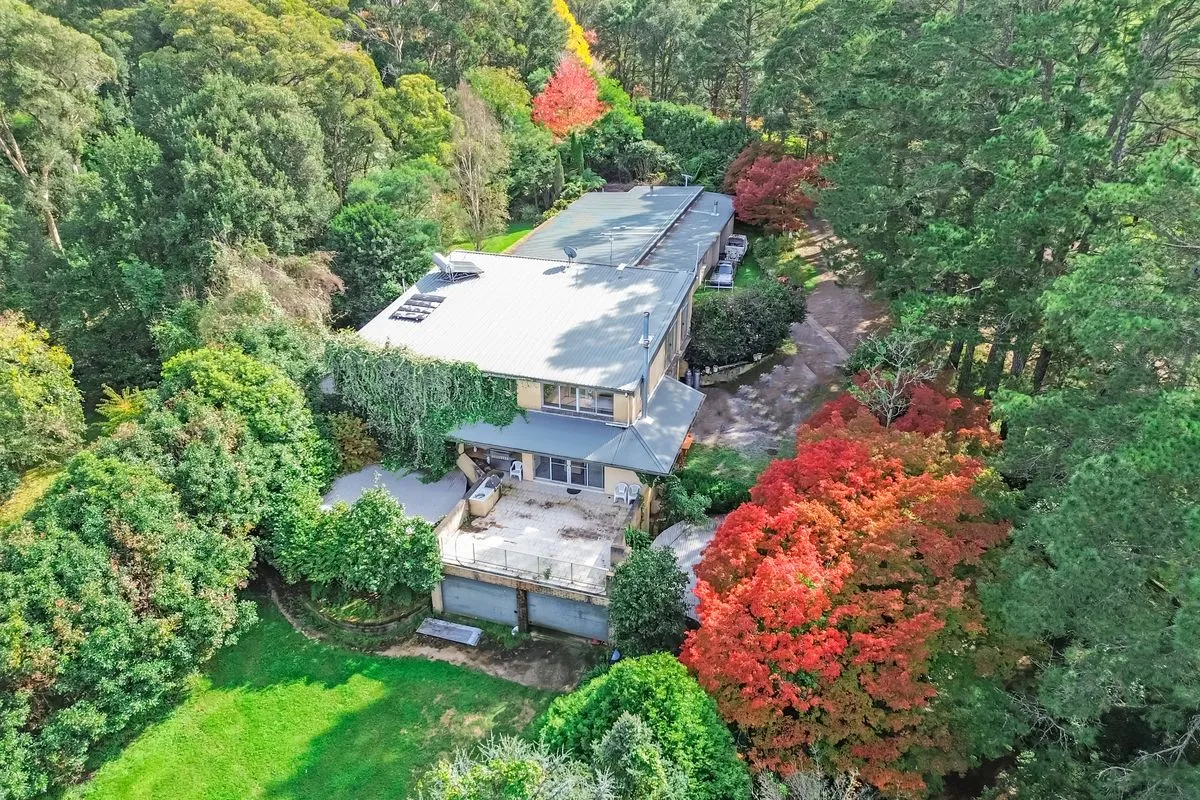 Rolling stock and rural grandeur: Woodmere, Bilpin’s 99-acre retreat hits the market