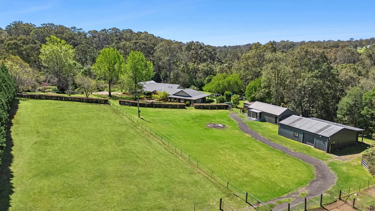 "Sommerfield" - A Timeless Country Retreat on 7 Acres, 404 Slopes Road The Slopes